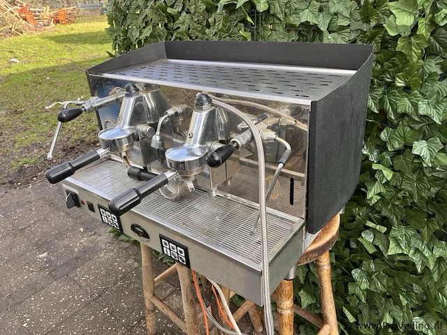 Miko professionele espressomachine - afbeelding 3 van  6