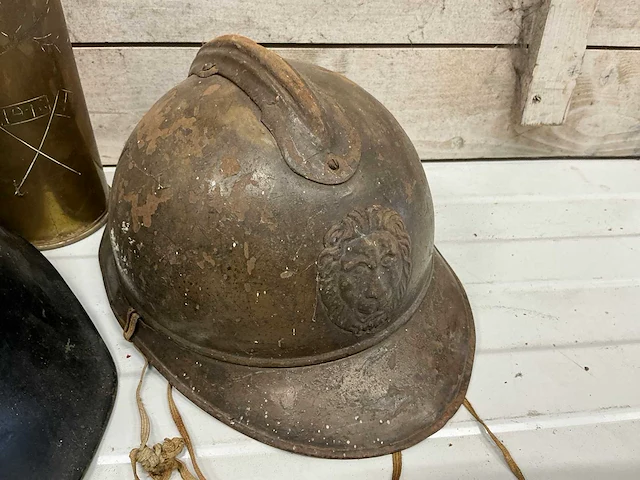 Militaria helmen en kogelhuls 1918 (3x) - afbeelding 3 van  9