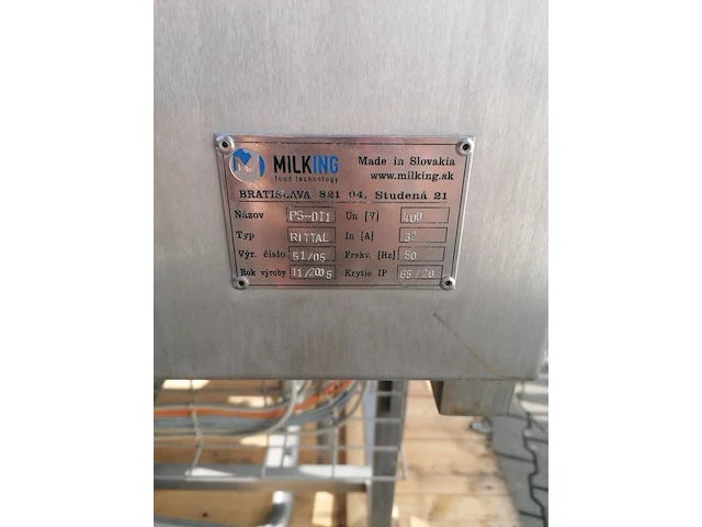 Milking - afbeelding 10 van  19