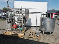 Milking - afbeelding 12 van  19