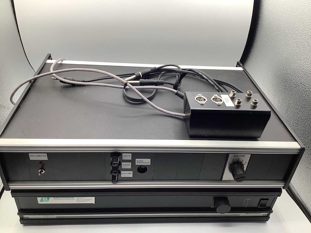 Millbank ultima ult 1201 versterker - afbeelding 3 van  5