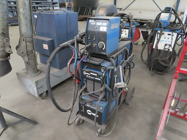 Miller - xmt 304 series - lasapparaat - afbeelding 1 van  9