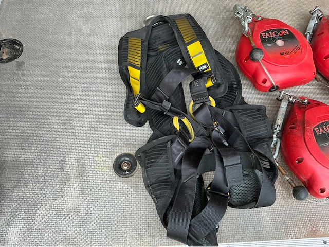 Miller falcon veiligheidsharnas - afbeelding 5 van  5