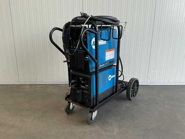 Miller maxstar 300dx lasapparaat - afbeelding 1 van  9