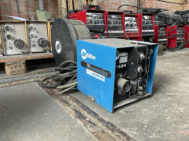Miller t424 lasapparaat draadtoevoer unit - afbeelding 1 van  5