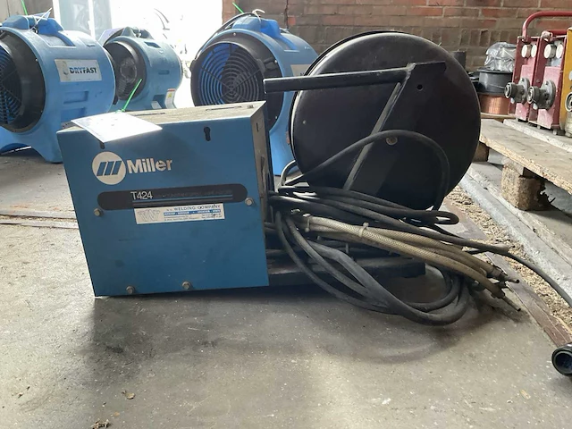 Miller t424 lasapparaat draadtoevoer unit - afbeelding 3 van  5