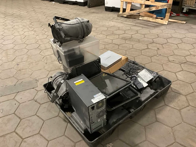 Milon cirkel volautomatische fitnessapparaten - afbeelding 38 van  48