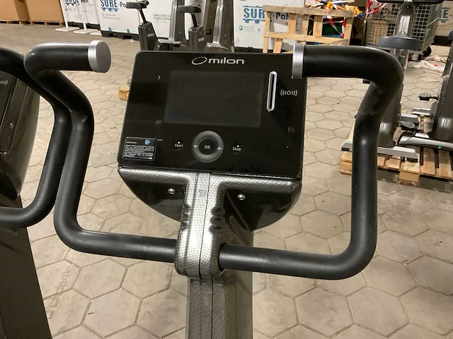 Milon cirkel volautomatische fitnessapparaten - afbeelding 45 van  48