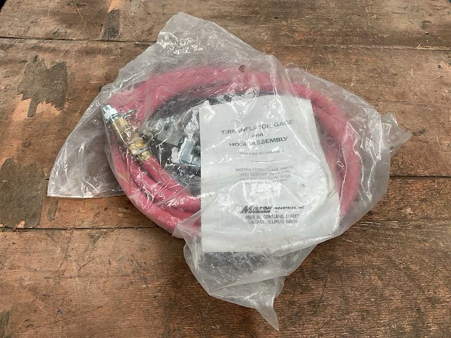 Milton tire inflator - afbeelding 1 van  5