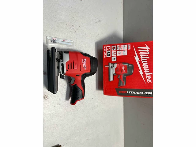 Milwaukee - m12 js-0 - milwaukee m12 js/0 decoupeerzaag - afbeelding 1 van  1