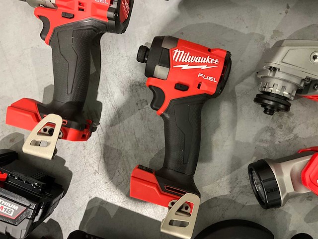 Milwaukee 2025 5 delige accu combiset - afbeelding 8 van  10