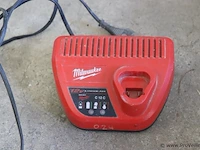 Milwaukee acculader type c 12 c - afbeelding 1 van  2