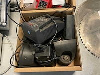 Milwaukee/ bosch acculader - afbeelding 3 van  5