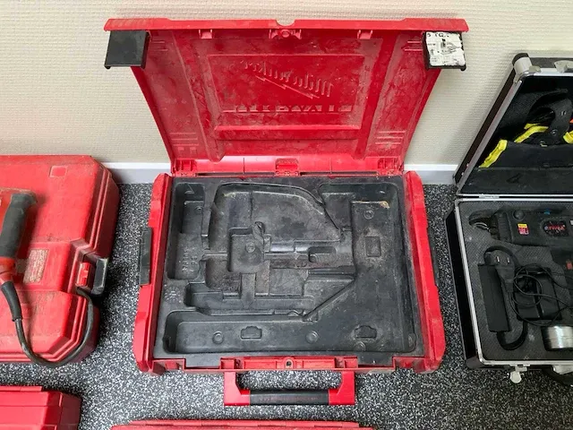 Milwaukee jspe 135 tox pendeldecoupeerzaag - afbeelding 5 van  5