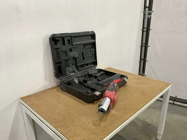 Milwaukee m12 de stofafzuiging - afbeelding 2 van  7