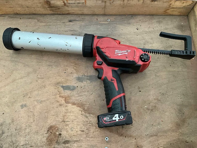 Milwaukee m12 pcg lijmpistool - afbeelding 1 van  5