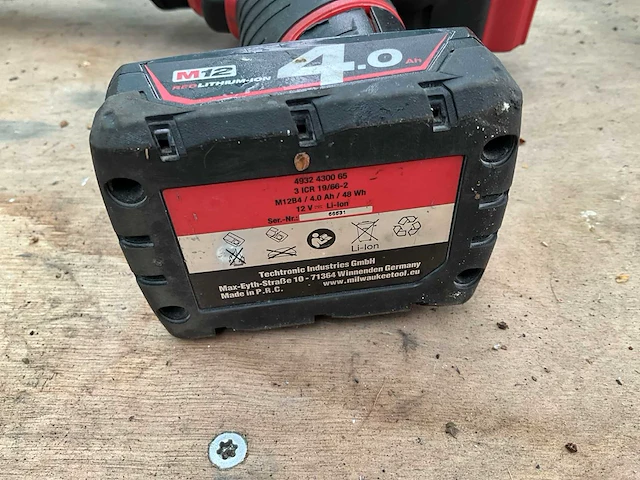 Milwaukee m12 pcg lijmpistool - afbeelding 5 van  5