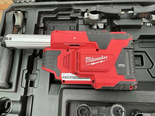 Milwaukee m12de stofafzuigset - afbeelding 3 van  4