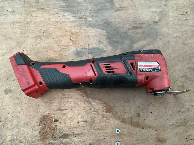 Milwaukee m18 bmt multi-tool - afbeelding 2 van  3