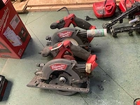 Milwaukee m18 cgs55 cirkelzaagmachine (2x) - afbeelding 1 van  4