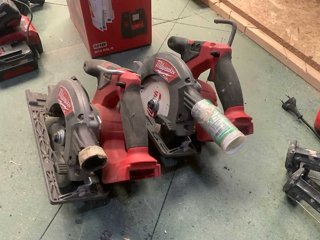Milwaukee m18 cgs55 cirkelzaagmachine (2x) - afbeelding 2 van  4