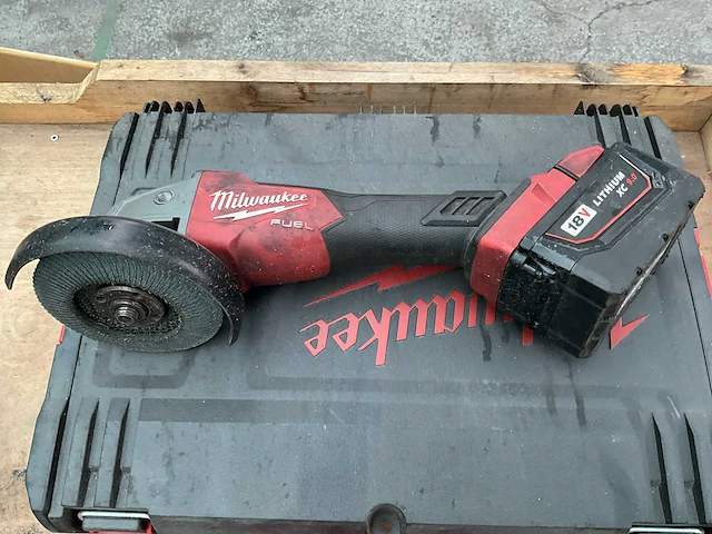 Milwaukee m18 fsag125x haakse slijpmachine - afbeelding 2 van  5