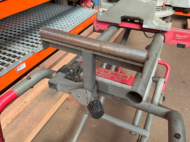Milwaukee ms 305 db afkortcirkelzaagmachine - afbeelding 4 van  18