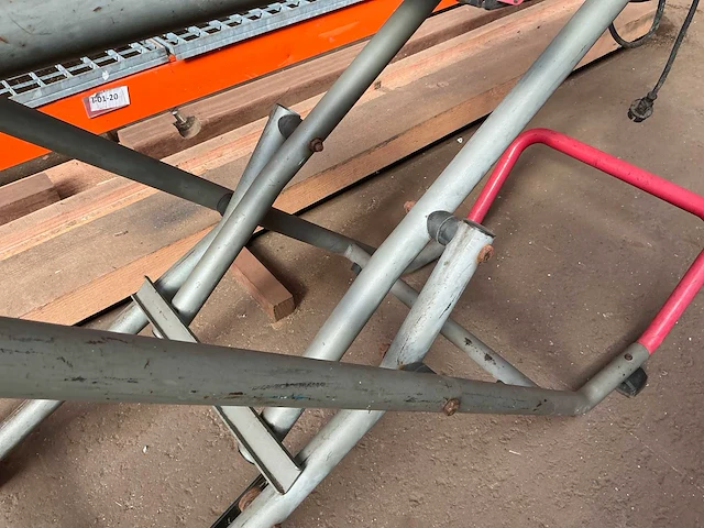 Milwaukee ms 305 db afkortcirkelzaagmachine - afbeelding 7 van  18