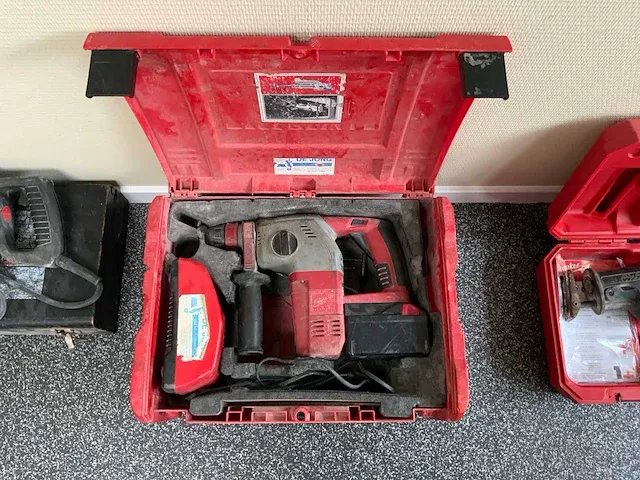 Milwaukee v28hx boorhamer - afbeelding 1 van  4