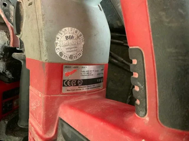 Milwaukee v28hx boorhamer - afbeelding 3 van  4