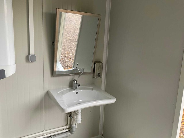 Mindervalide sanitairunit - afbeelding 6 van  16