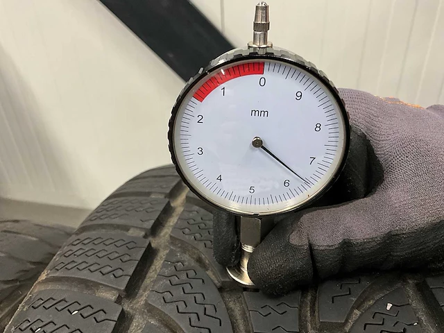 Minerva "eco winter suv" 255/50 r19 (4x) - afbeelding 8 van  9