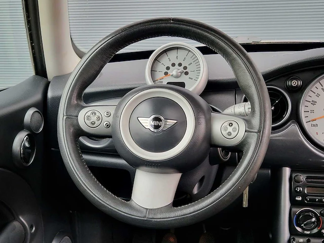 Mini - 2005 - mini - 1.6 cooper chili - 75-rn-bt - afbeelding 6 van  22