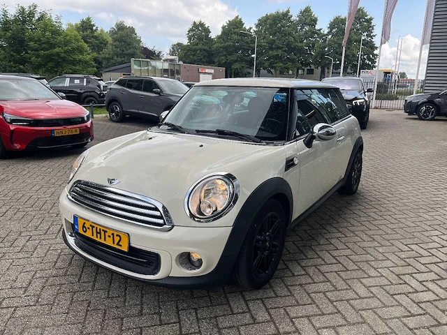 Mini - 2014 - mini - 1.6 one chili - 6-tht-12 - afbeelding 1 van  11