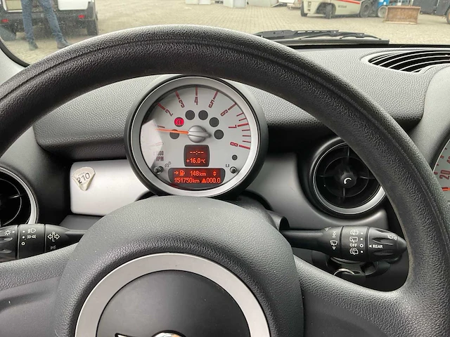 Mini - cooper - personenauto - afbeelding 10 van  25