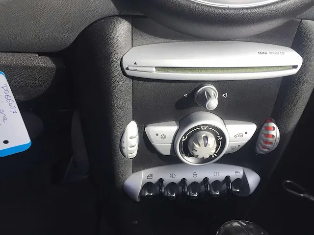 Mini - mini - 1.4 one pepper automaat- 37-xv-fv - afbeelding 10 van  17
