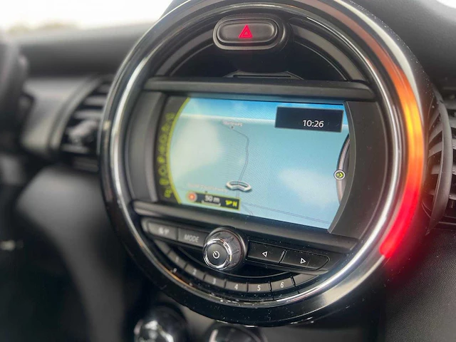 Mini - mini - 1.5 cooper d bns. - 2015 - afbeelding 3 van  13