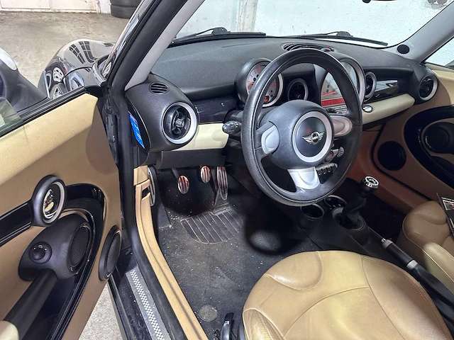 Mini - mini - 1.6 cooper s - p-555-zj - afbeelding 23 van  23