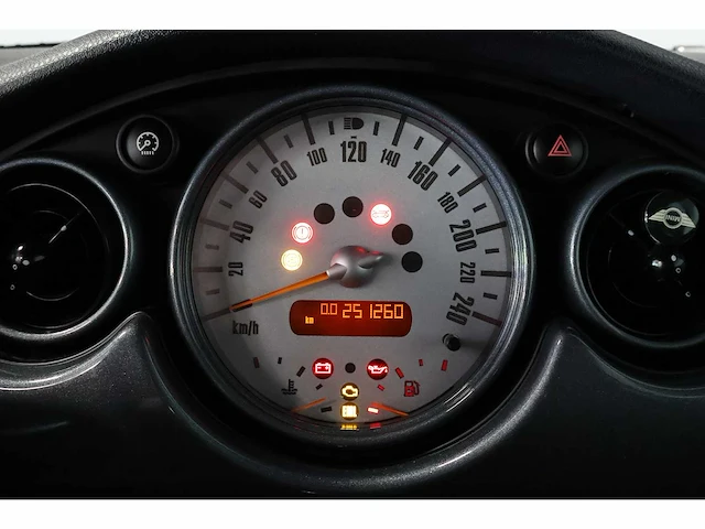 Mini - mini - 1.6 one - car - afbeelding 5 van  17