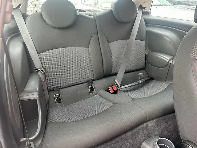 Mini - mini - 1.6 one - personenauto - afbeelding 10 van  19