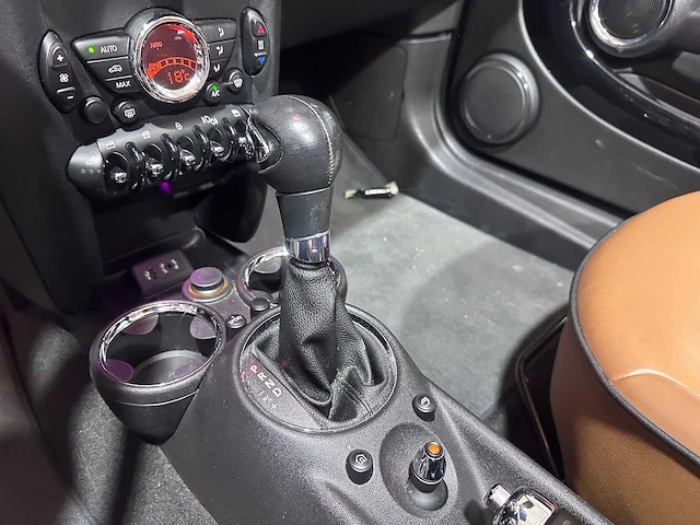 Mini - mini cabrio - 1.6 cooper chili automaat- s-568-hk - afbeelding 5 van  19