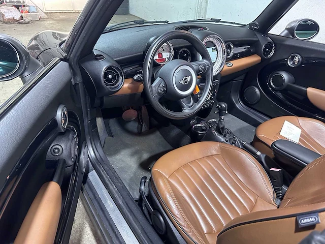 Mini - mini cabrio - 1.6 cooper chili automaat- s-568-hk - afbeelding 19 van  19