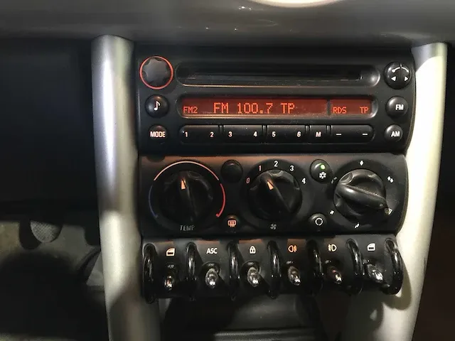 Mini - mini cabrio - 1.6 one pepper - 5-kpf-92 - afbeelding 5 van  21
