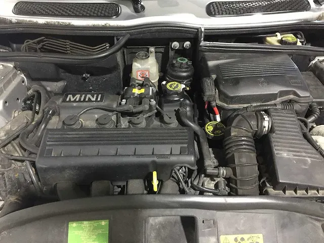 Mini - mini cabrio - 1.6 one pepper - 5-kpf-92 - afbeelding 11 van  21
