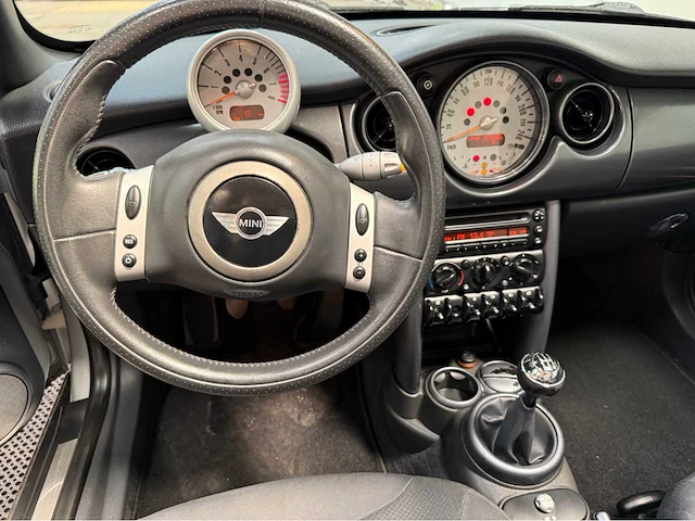 Mini - mini cabrio - personenauto -2005 - afbeelding 16 van  36