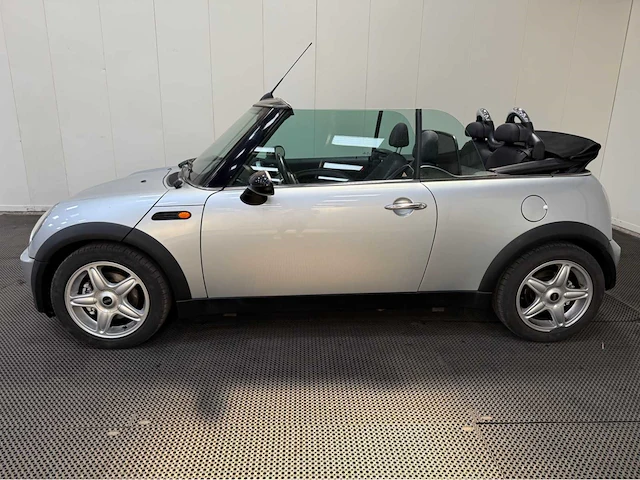 Mini - mini cabrio - personenauto -2005 - afbeelding 31 van  36