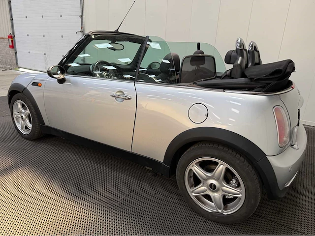 Mini - mini cabrio - personenauto -2005 - afbeelding 32 van  36
