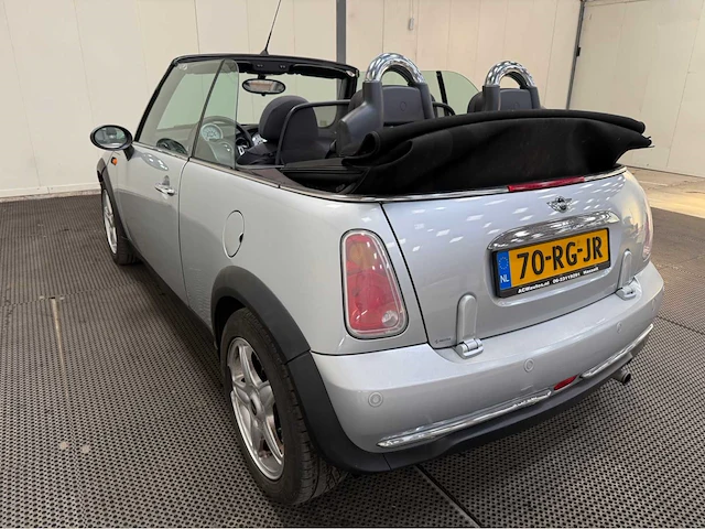 Mini - mini cabrio - personenauto -2005 - afbeelding 34 van  36