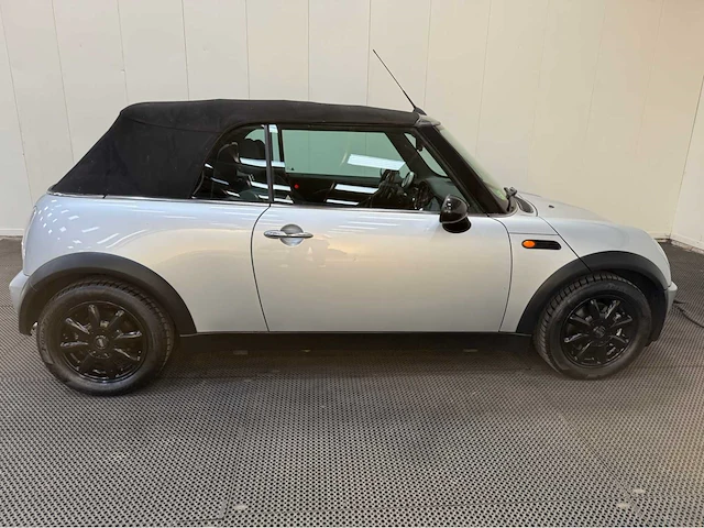 Mini - mini cabrio -personenauto - 2005 - afbeelding 28 van  29