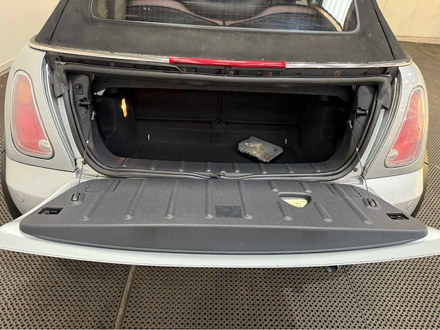 Mini - mini cabrio -personenauto - 2005 - afbeelding 29 van  29
